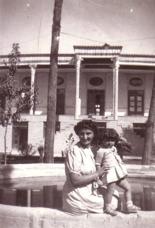 Iran Ilkan Bakhtiar and her daughter Goli